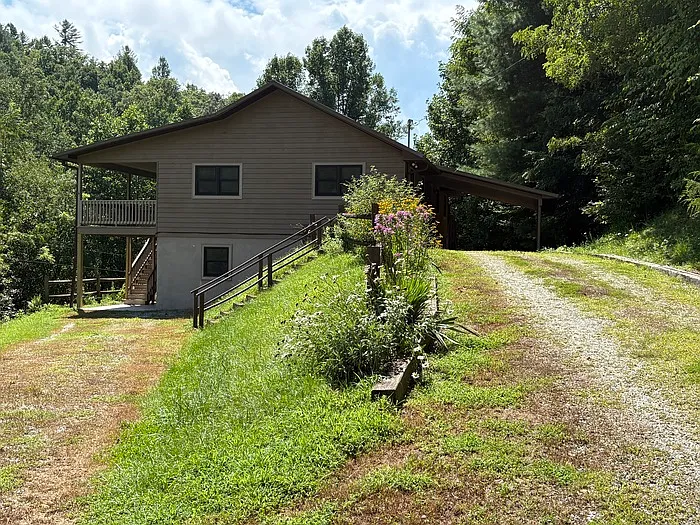 19 Sheldon Miller Rd — Photo 1