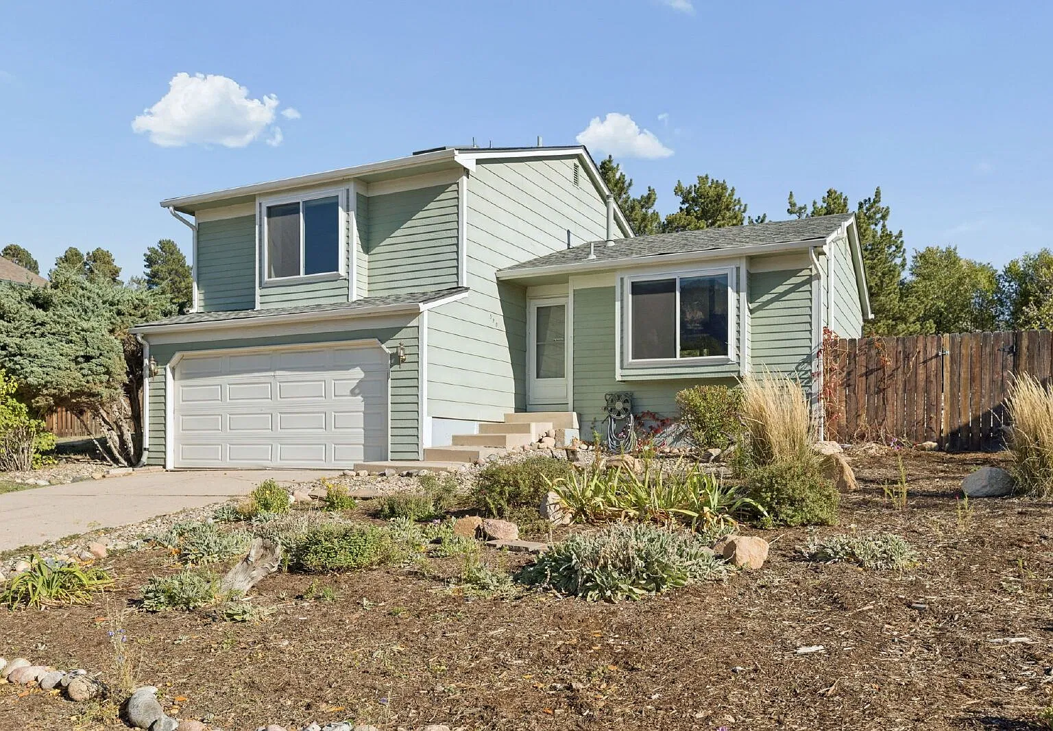 4 bed, 3.0 bath, 1782 sqft, $2,450 — Photo 1