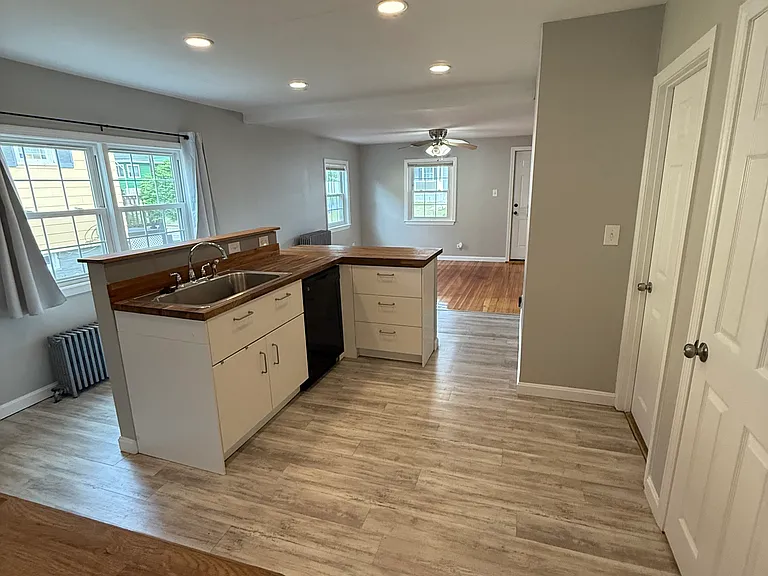 30A Longwood Ave #30A — Photo 8