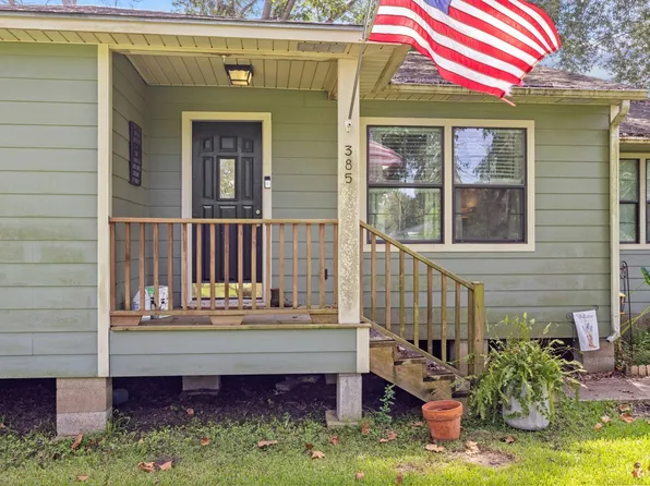 385 W Smith St, Sour Lake, TX 77659
