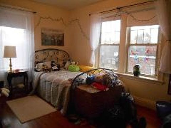 4th image of 1788 Beacon St #1L