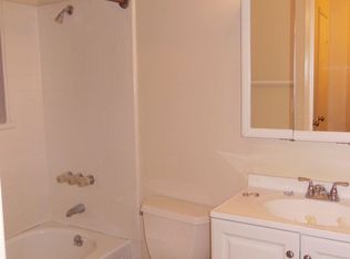 150 Locust St APT 4, Redwood City, CA 94061