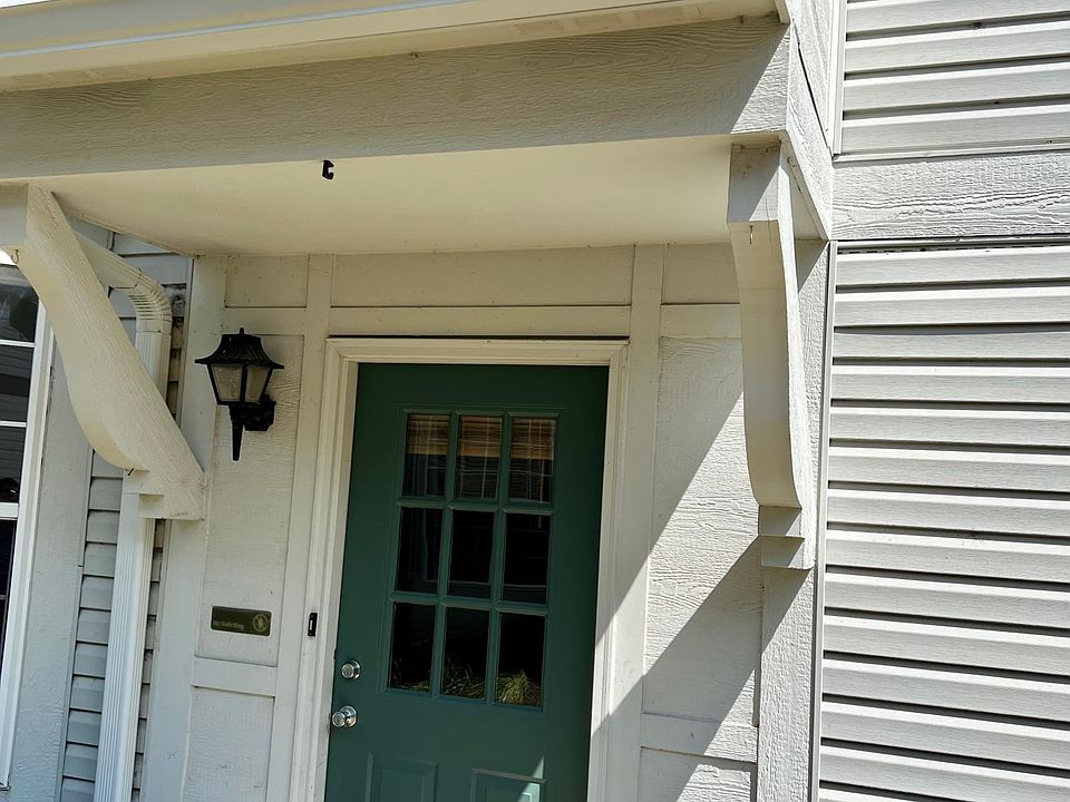 1st image of 2863 Stonewater Dr #2863