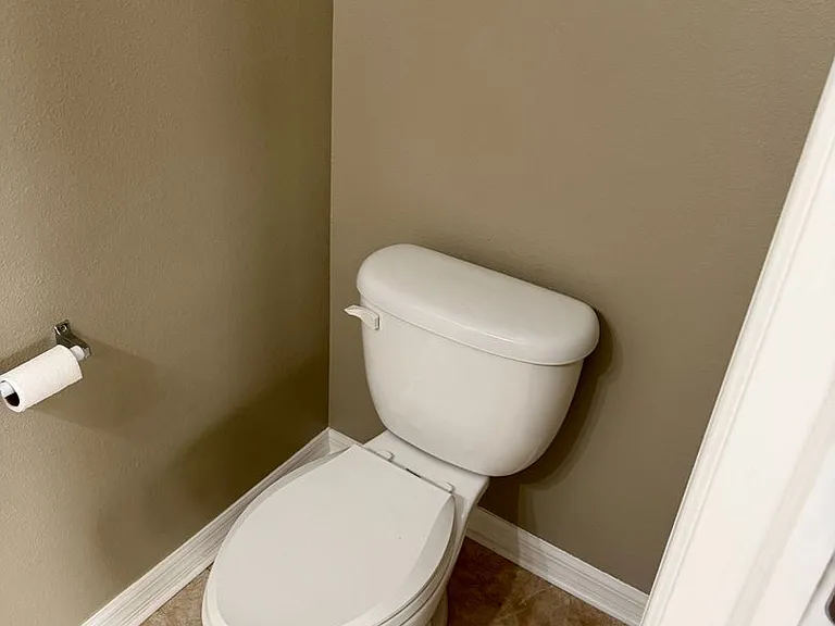 1808 E. Columbus Drive — Photo 15