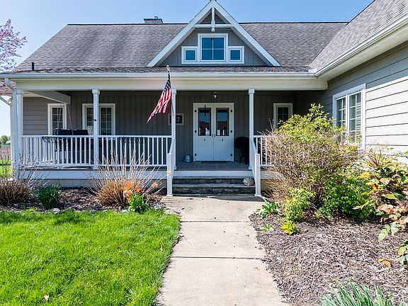 2nd image of 827 Marlow Cir
