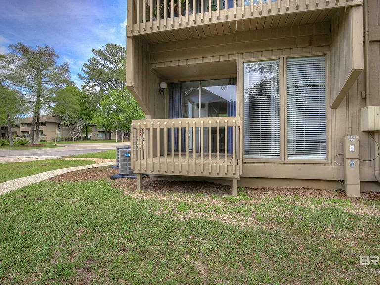 1046 Seacliff Dr N #2A — Photo 12