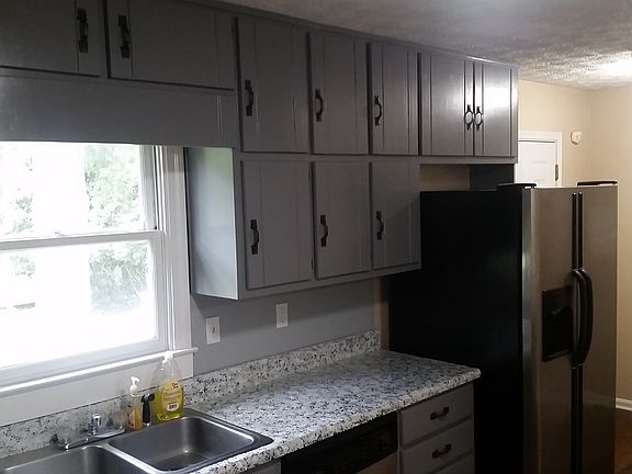 4th image of 145 Wellington Dr