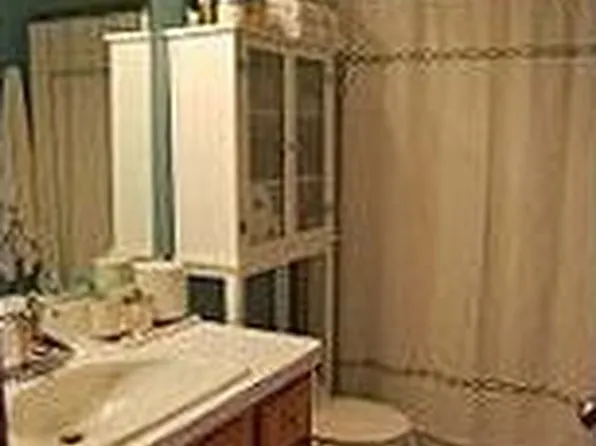 4354 Muirhead Ter, West Bloomfield, MI 48323