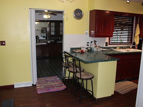 4th image of 2408 Centennial Blvd