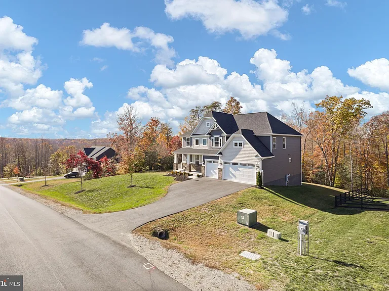 212 Southern View Dr — Photo 52