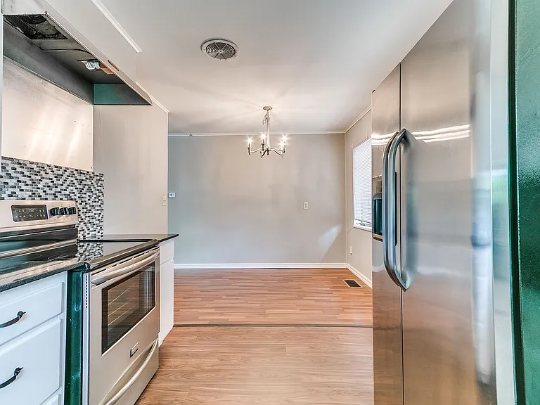 3920 N Classen Blvd — Photo 5