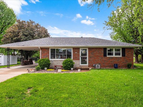 115 W Cascade Dr, Columbia, IL 62236