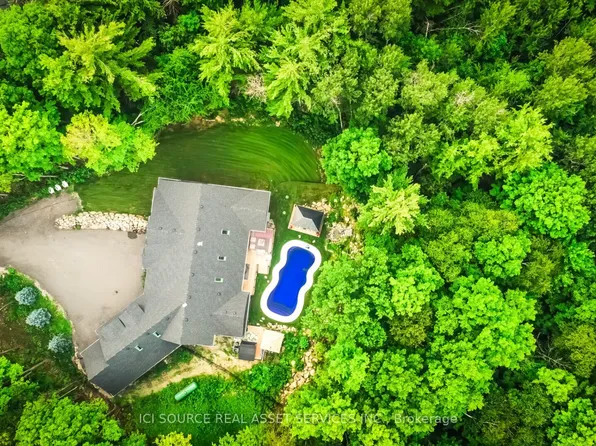 13 Timberrun Ct, Hamilton, ON L0P 1B0