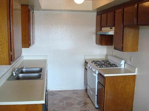 2nd image of 13707 Yukon Ave APT 6