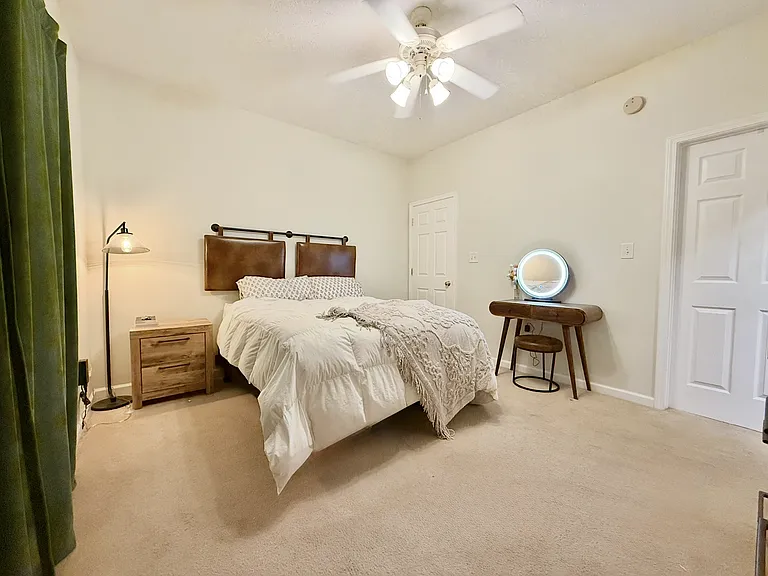 2045 N Economy Rd — Photo 7