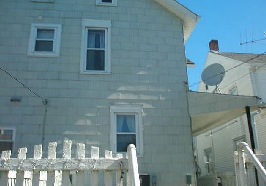 2nd image of 740 4th St