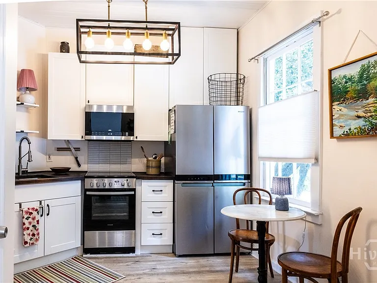 524 E Charlton St — Photo 4