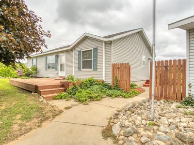 6433 E 80th St, Newaygo, MI, 49337