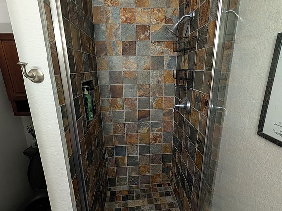 Downstairs full bathroom