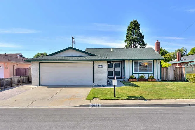 4615 Joanna Ct photo 1
