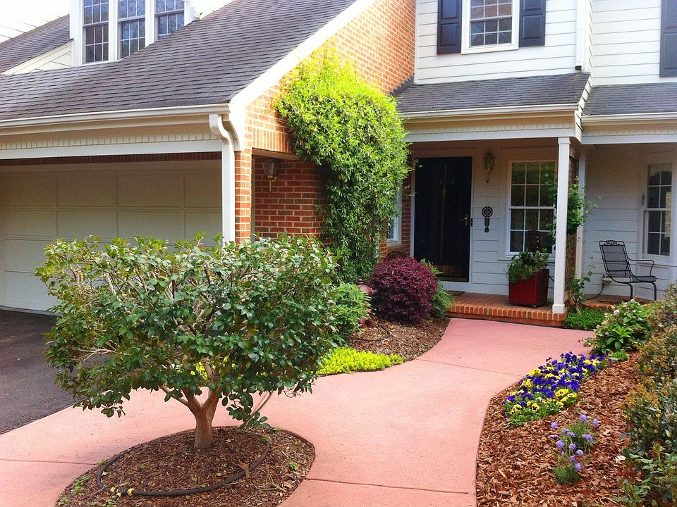 Front Exterior Walkway