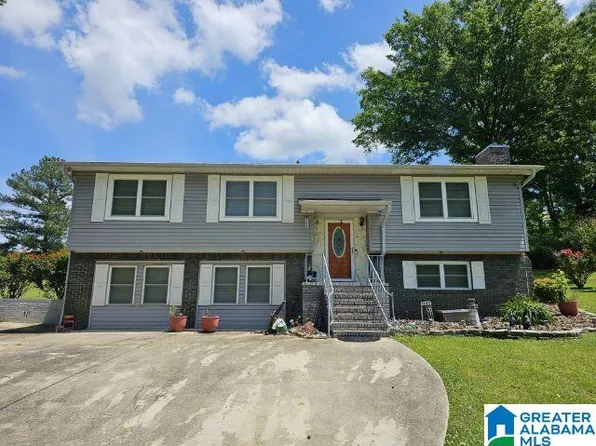 4220 Oakwood Dr, Adamsville, AL 35005