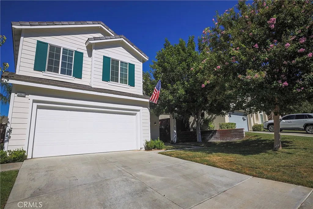 3 bed, 2.5 bath, 1512 sqft, $3,100 — Photo 2