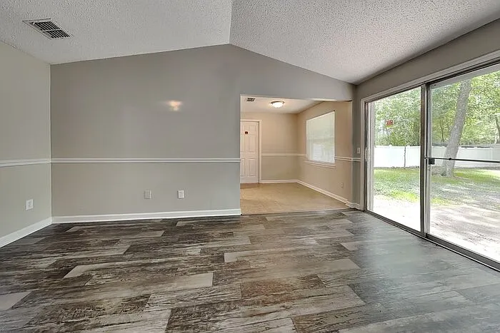 2626 Pinewood Blvd S — Photo 4