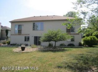 5130 Highgrove Ln NW, Rochester, MN 55901