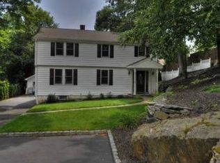 35 Tavern Rock Rd, Stratford, CT 06614