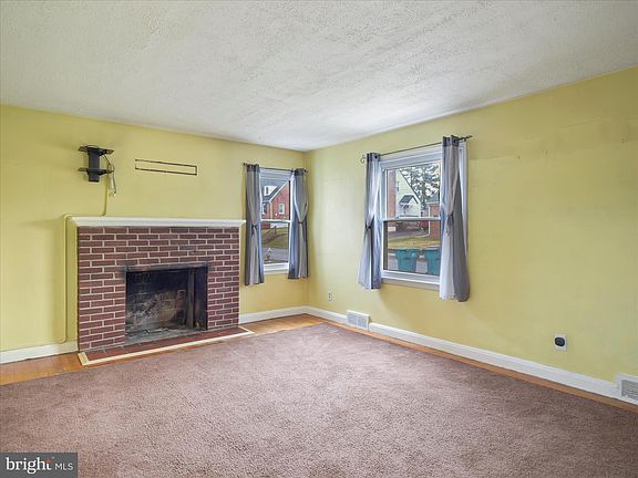 3rd image of 12034 Mayfair Ave