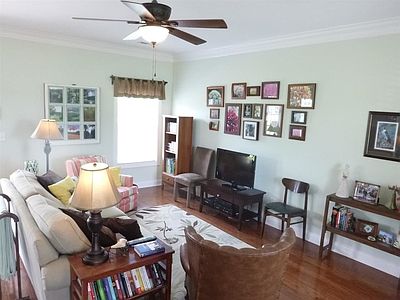 5th image of 3012 Thornberry Dr