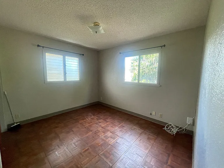 731 10th Ave #B — Photo 8