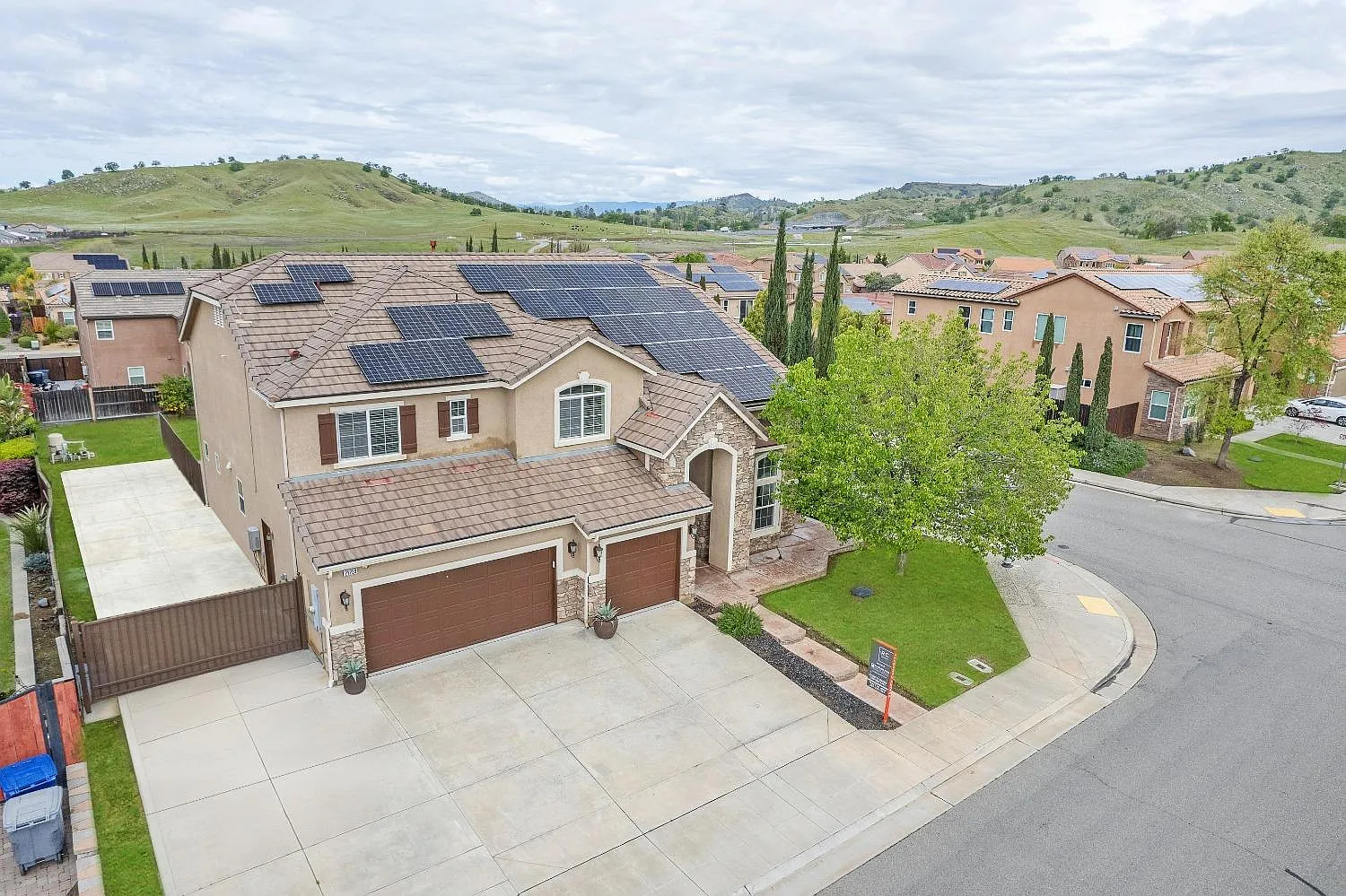 21229 Tramonto Ln photo 1