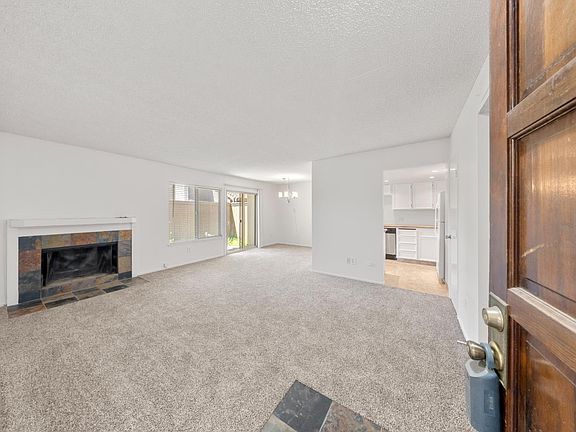 3rd image of 3701 Colonial Dr #89