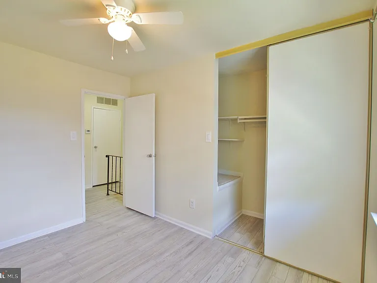 8612 Walutes Cir #B — Photo 13