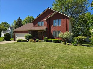 589 Briarwood Ln, Lewiston, NY