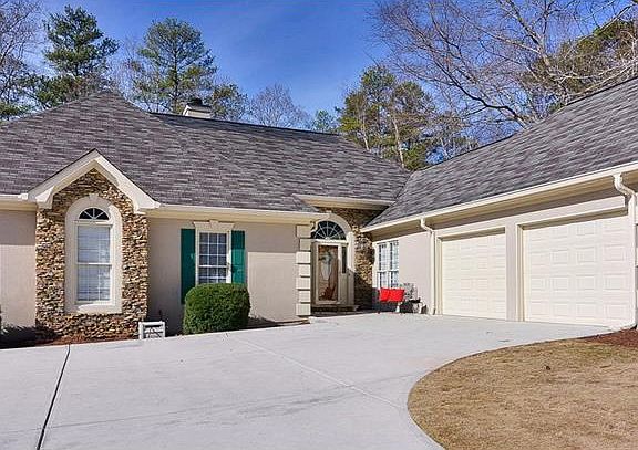 2nd image of 1308 Idlewyld Dr