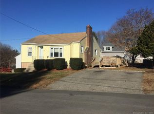 11 Kneen Ct, Shelton, CT 06484