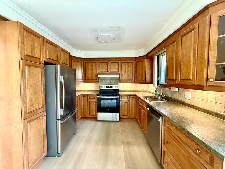25 Meadowbrook Cres #1 — Photo 12