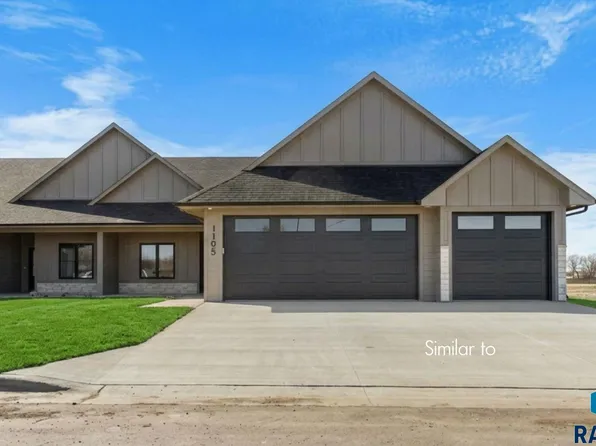 1227 Thompson Pl E, Tea, SD 57064