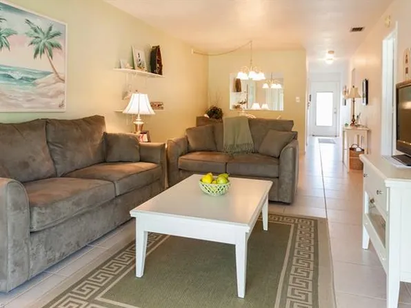 98 Bennington Dr, Fort Myers, FL 33919