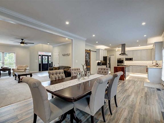4th image of 7316 Emory Pointe Ln