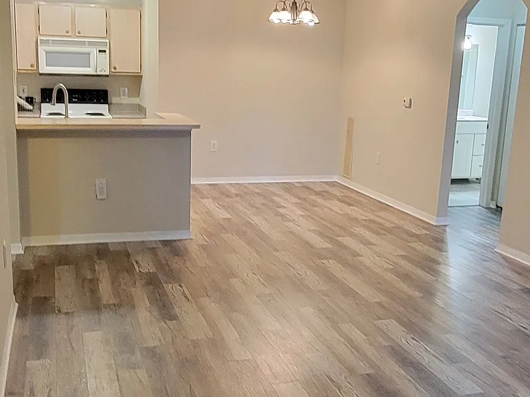 7411 Vista Way #103 — Photo 27