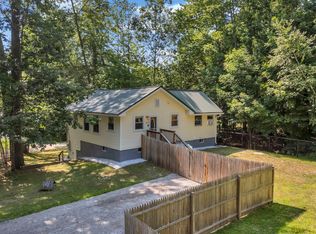 93 Rockaway Road, Falmouth, ME 04105