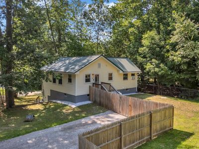 93 Rockaway Road, Falmouth, ME, 04105