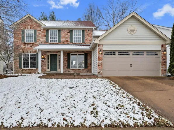 2523 Hickory Manor Dr, Ballwin, MO 63011