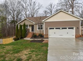1809 Megan Ann Ln, Lincolnton, NC 28092