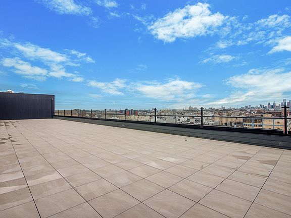4th image of 2157 E Lehigh Ave #406