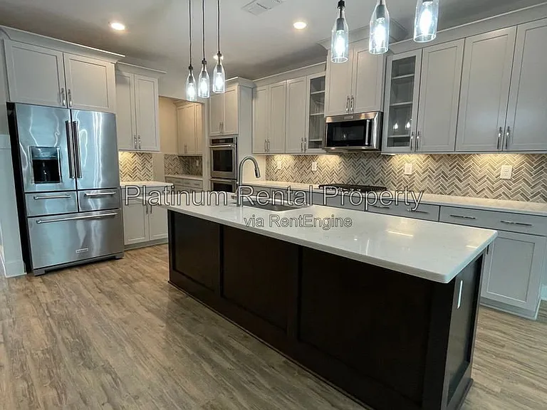 3215 Summerpoint Xing — Photo 22